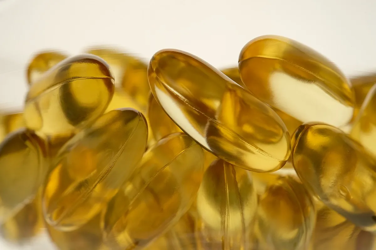 Superfood. Capsule galbene moi de Omega 3